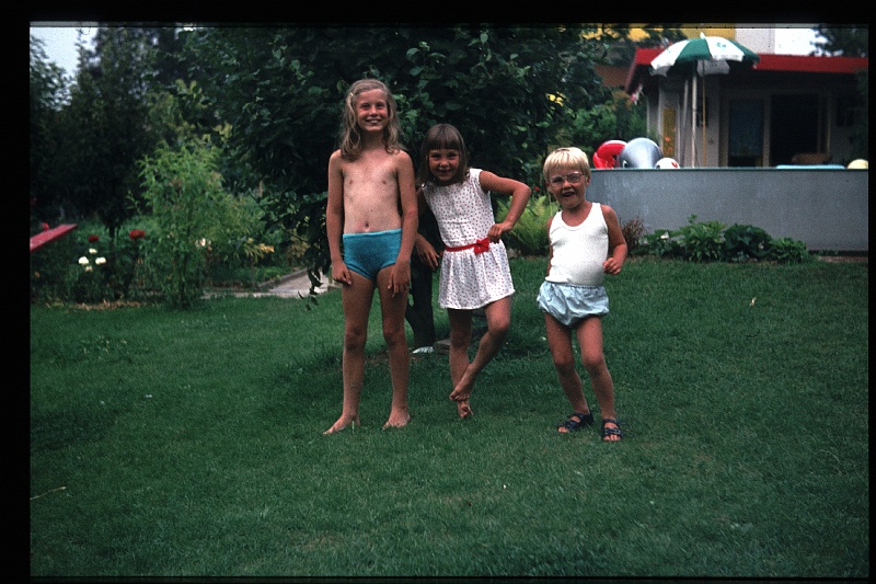 18.Gronau jul 1972 Brigitte,Britta,Jurgen.JPG